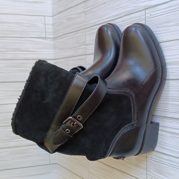 Coach Zena boots. Black. Womans 7B. Suede and rubber. - Picture 1 of 10